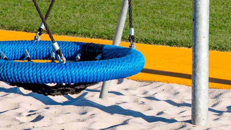 LIM_play_pic_basket swing closeup.jpg