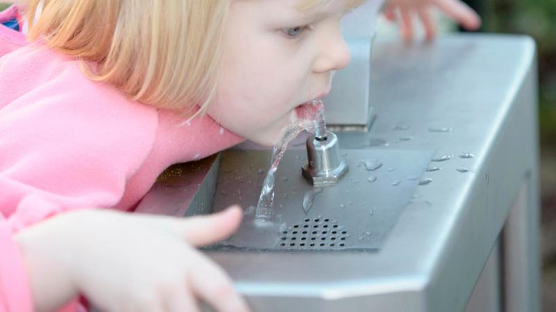 LIM_drink_pic_drinking fountain_2.jpg