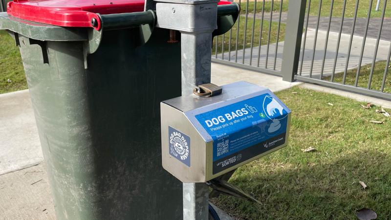 LIM_bins_fig_dog bag dispenser mounting1b.jpg