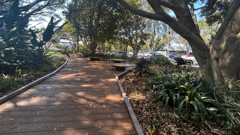 LIM_TreeSenDesign_pic_Cal Library deck2.jpg