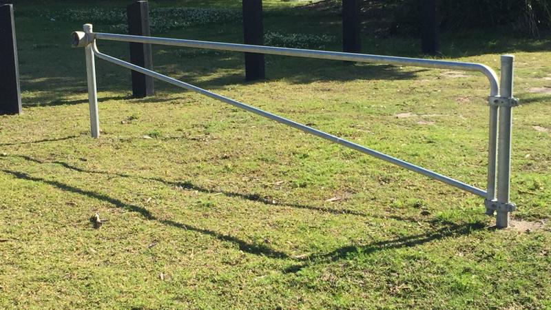 LIM_fence_gates_pic_vehicle gate CHS.jpg