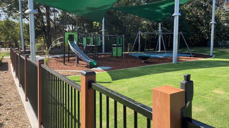 LIM_fence_gates_playground fence1.jpg