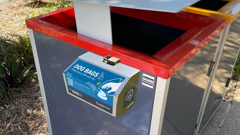 LIM_bins_fig_dog bag dispenser mounting1.jpg